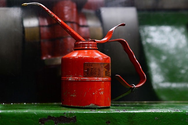 oil-min روغن صنعتی
